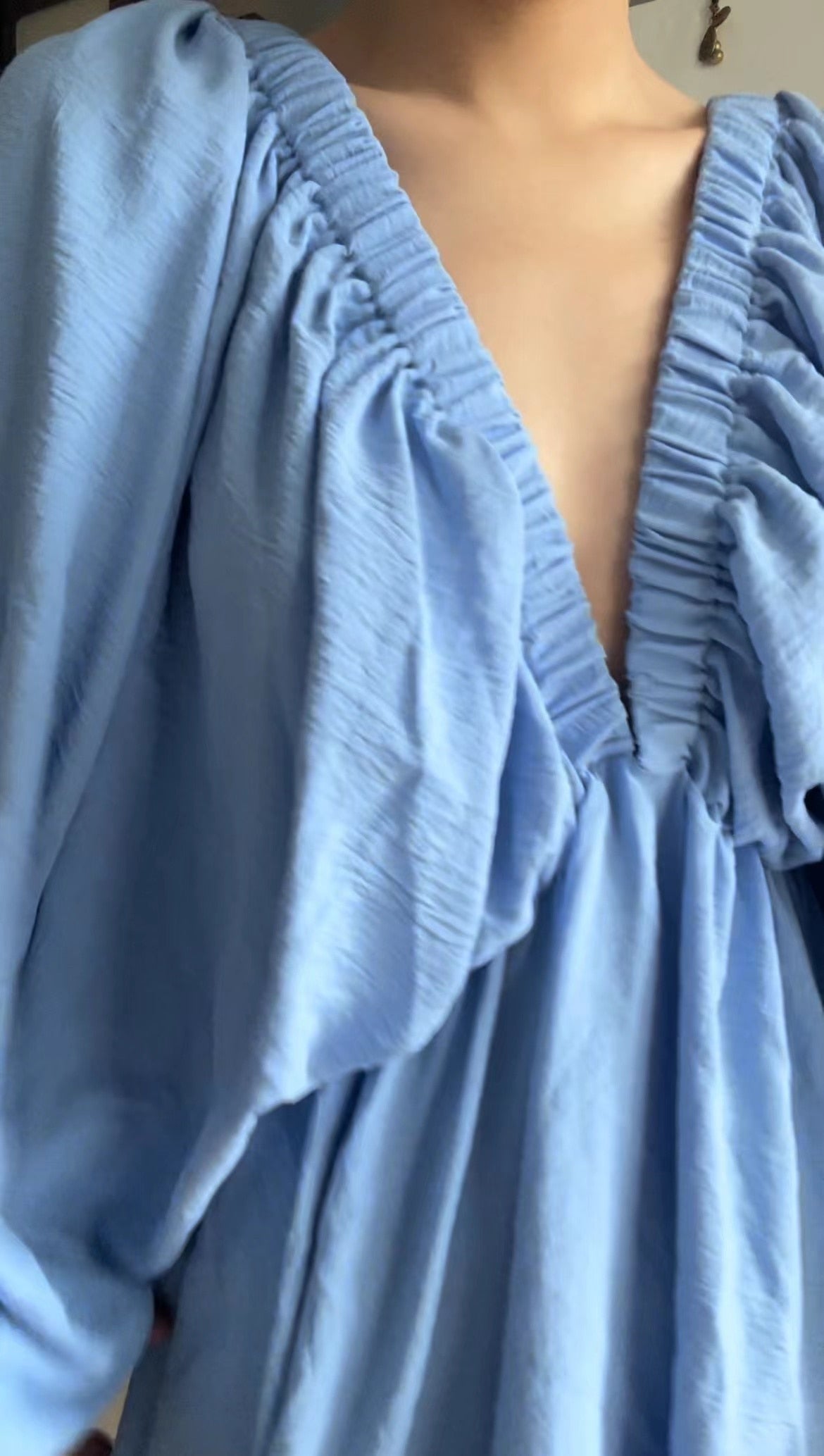Women's Sexy Low Cut Backless long sleeve flowy under the knee short dress